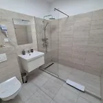 Apartament Cinque Stelle Private Jacuzzi And Sauna *