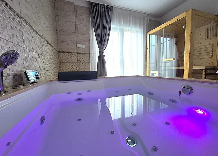 Cinque Stelle Private Jacuzzi And Sauna Apartamento