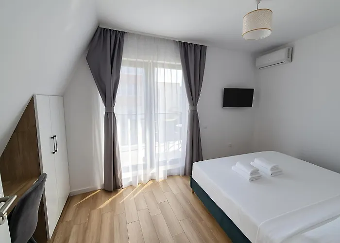 Cinque Stelle Private Jacuzzi And Sauna * Κλουζ-Ναπόκα